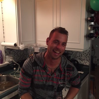 Profile Picture of Dave Vigneault (@dave_vigneault) on Twitter