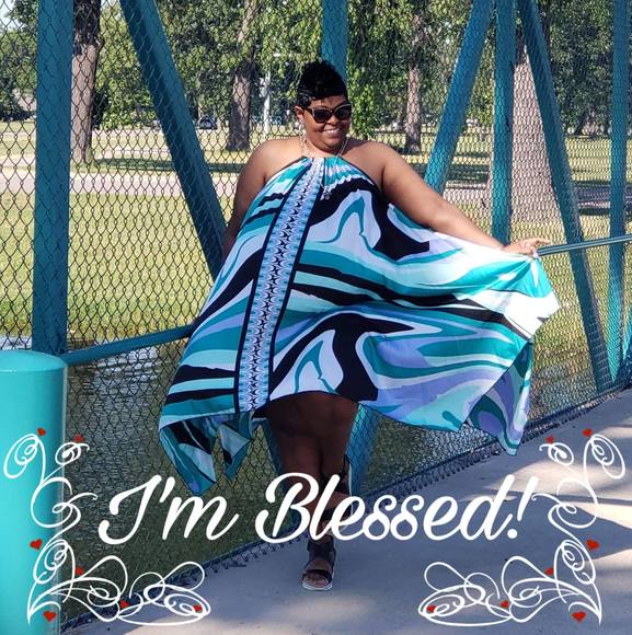Profile Picture of Sherry Farris maxwell (@sherrymaxwell) on Poshmark