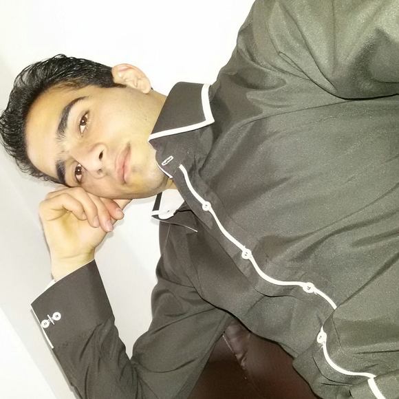 Profile Picture of Mojtaba Rad (@mojtabarad) on Poshmark