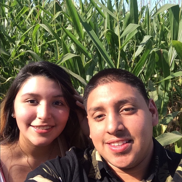 Profile Picture of Marvin Lizama (@marvin1123) on Poshmark