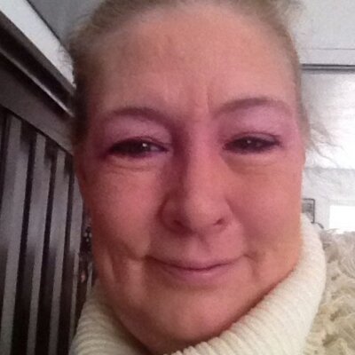 Profile Picture of Anita Fox (@AFoxMarshall) on Twitter