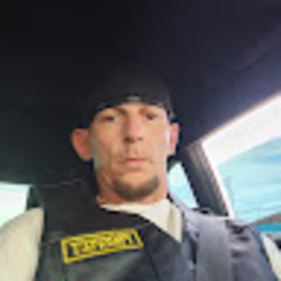 Profile Picture of David Bauman (@dcbauman163) on Poshmark