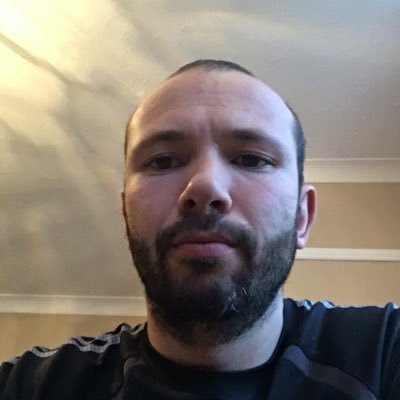 Profile Picture of Michael Snowball (@MickySnoz) on Twitter