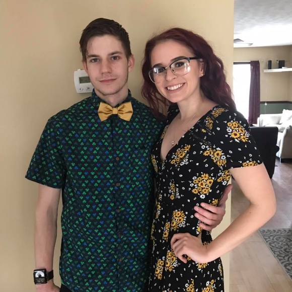 Profile Picture of Alexis Autio (@alexisautio) on Poshmark