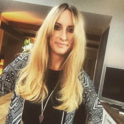Profile Picture of Alison Bainbridge (@missallyRock) on Twitter