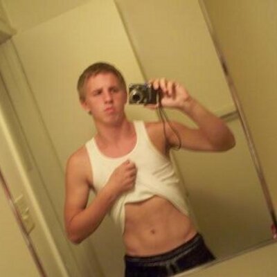 Profile Picture of Andrew Albritton (@Antihellfalcon) on Twitter