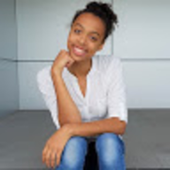 Profile Picture of Vienna Monestime (@viennaskye1) on Poshmark