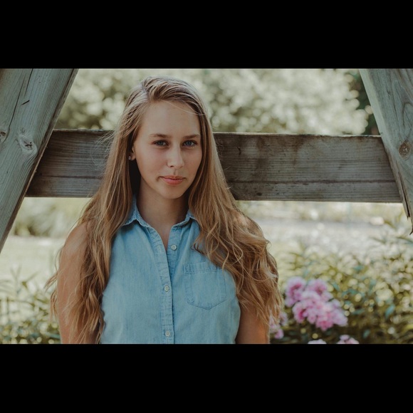 Profile Picture of Katelyn Potter (@katelynpotter3) on Poshmark