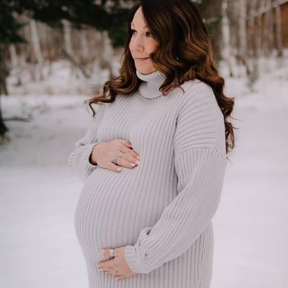 Cassie Delung - Poshmark Profile Picture of Cassie Delung (@cassiedelung) on Poshmark