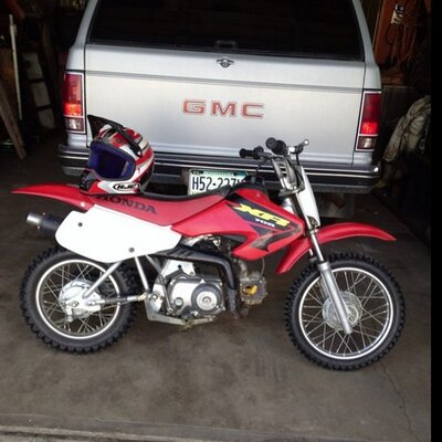 Profile Picture of Cory Hixson (@cory__hixson4) on Twitter