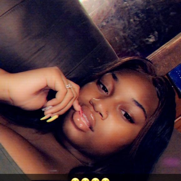 Profile Picture of Jontasjah Hodges (@jontasjah) on Poshmark