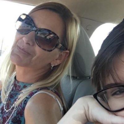 Profile Picture of Wendi Roberts (@wendiro1967) on Twitter