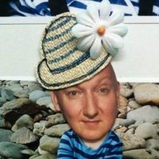 Profile Picture of Stephen Jones (@stephenjonesmillinery) on Instagram