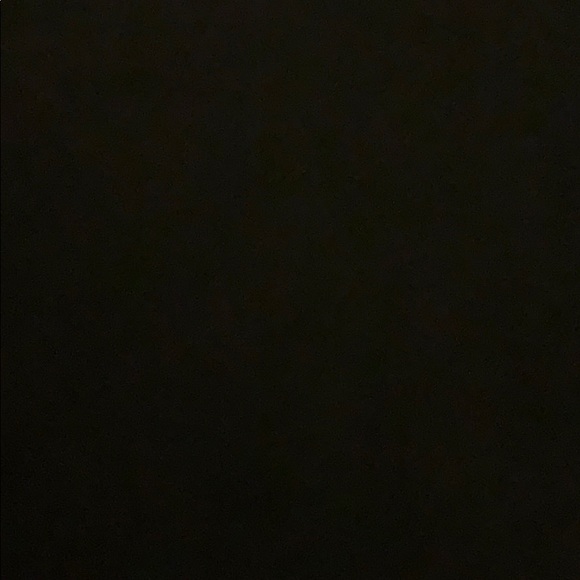 Profile Picture of Nouhaila Abada (@nouhailaabada) on Poshmark