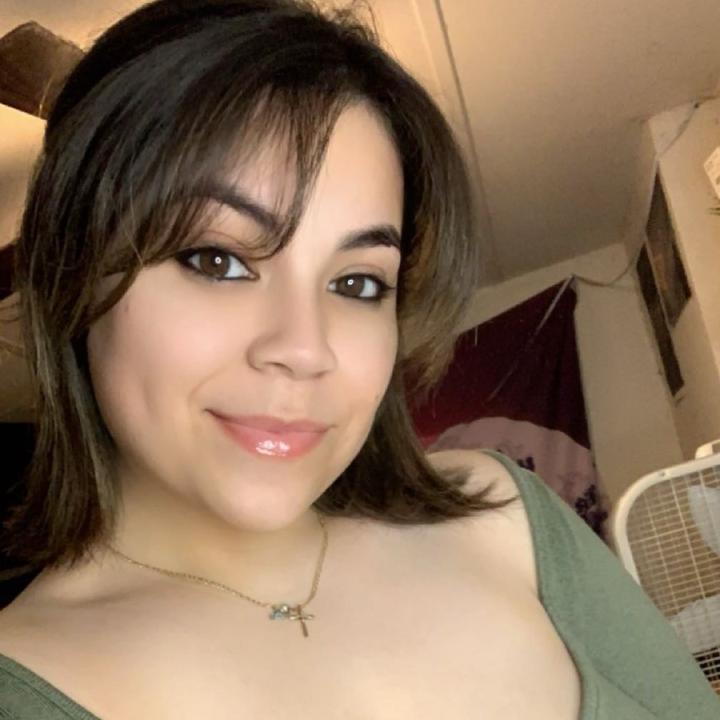 Profile Picture of   How's everyone doing today?... (@serenayooo) on Tiktok