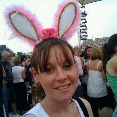 Profile Picture of Janine Larkinon Twitter