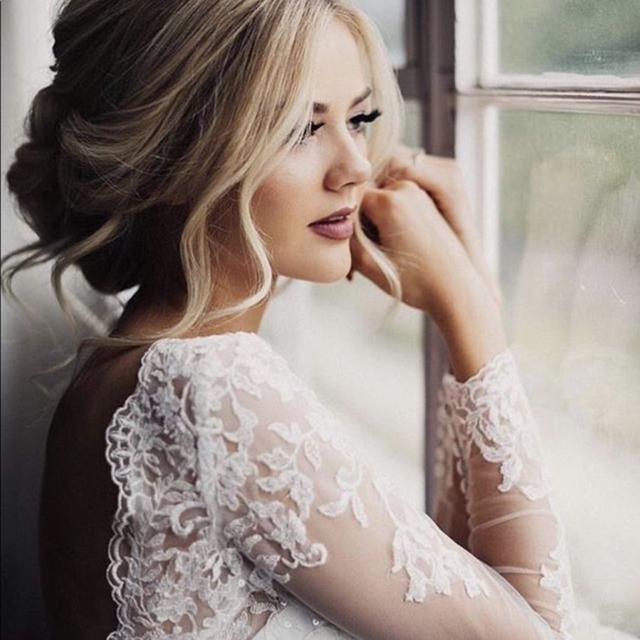Profile Picture of Courtney Lapenna (@c_lapenna) on Poshmark
