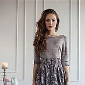 Profile Picture of Erica Hicks (@varyafendrikova) on Pinterest