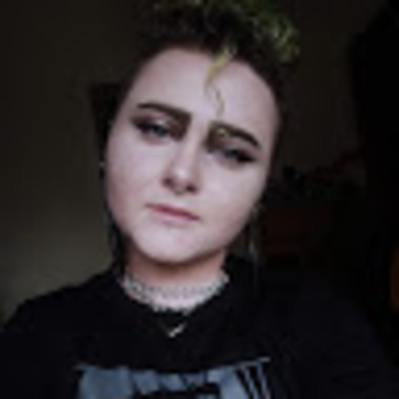 Profile Picture of Kitto Wishart (@kittohamilton) on Poshmark