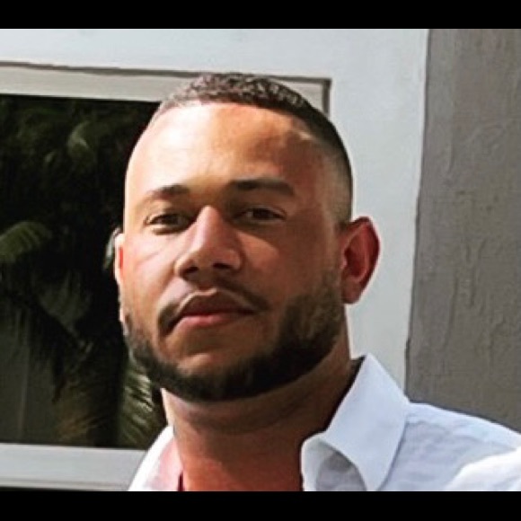 Profile Picture of Adam Stanley (@adamstan23) on Poshmark