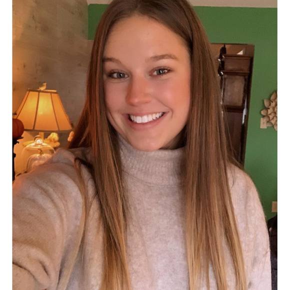 Profile Picture of Mikaela Morgan (@sportigrl714) on Poshmark