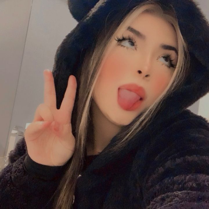 Profile Picture of Pâmela C. (@__pamelac) on Tiktok