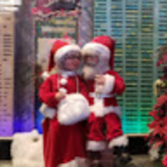 Yaraimy Sobrino - Poshmark Profile Picture of Yaraimy Sobrino (@yaraimysobrino) on Poshmark