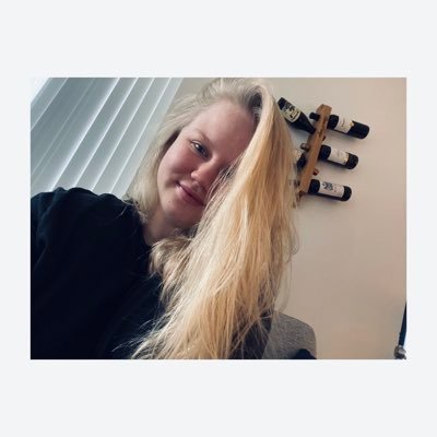 Profile Picture of Laura Lundberg (@LauraLundberg11) on Twitter