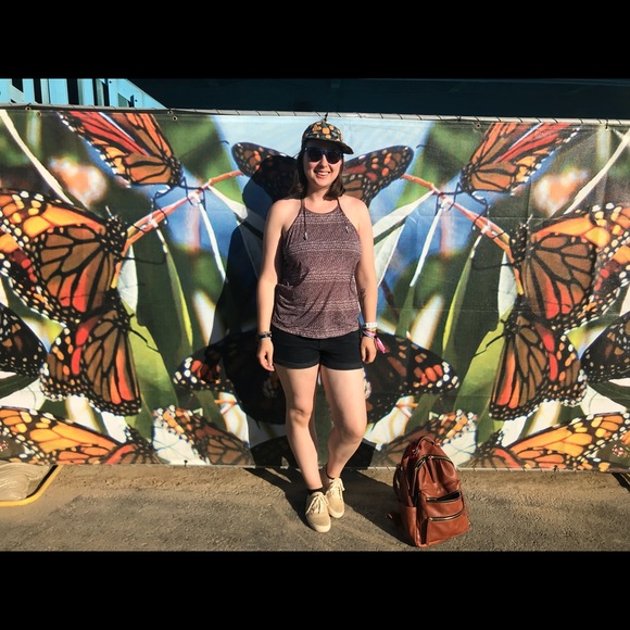 Profile Picture of Danielle Goodrich (@daniellegood17) on Poshmark