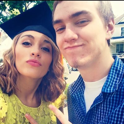 Profile Picture of Derek Johanson (@derek_johanson) on Twitter