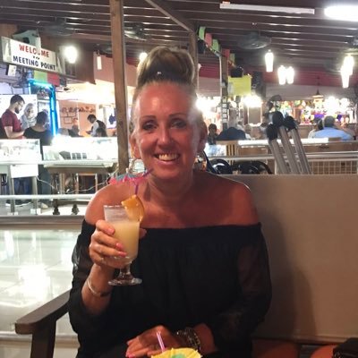Profile Picture of Tina Batchelor (@TinaBatchelor6) on Twitter