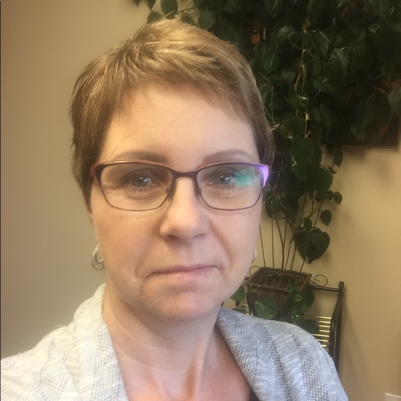 Profile Picture of Tammy Coulson (@bcoulson41) on Poshmark