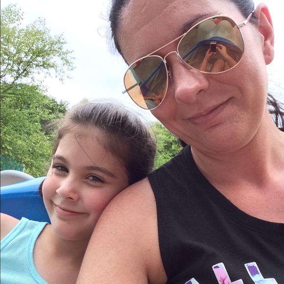 Profile Picture of Kim Bailey (@kimbailey82) on Poshmark
