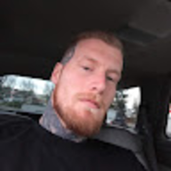 Profile Picture of Daniel Rusk (@dollad75) on Poshmark