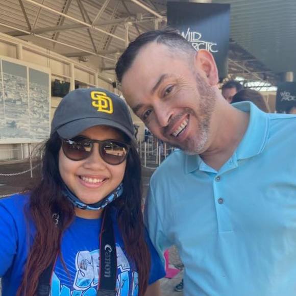 Profile Picture of Erick Cifuentes posadas (@erick_cifuentes) on Poshmark