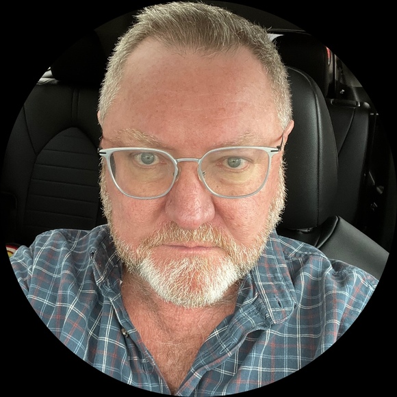 Profile Picture of Tim Daniel (@timvdaniel) on Poshmark