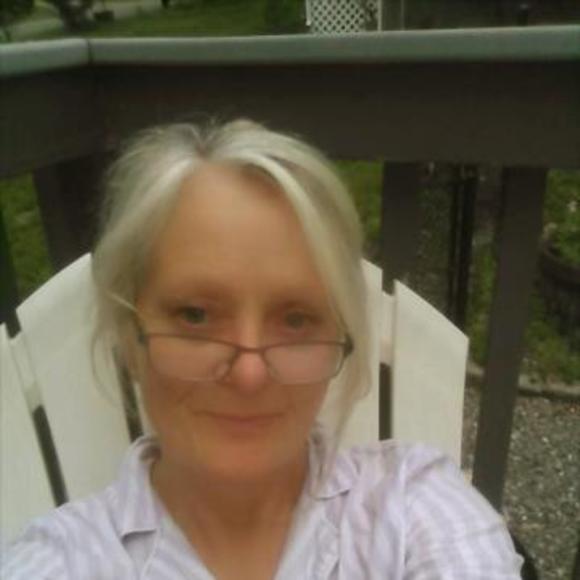 Profile Picture of Deb Rieser (@drieser1955) on Poshmark