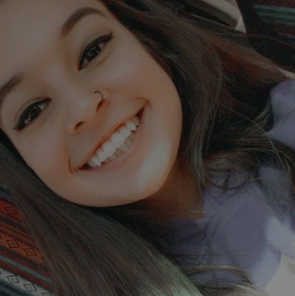 Profile Picture of Lauren Reichenbach (@l_reichenbach) on Poshmark