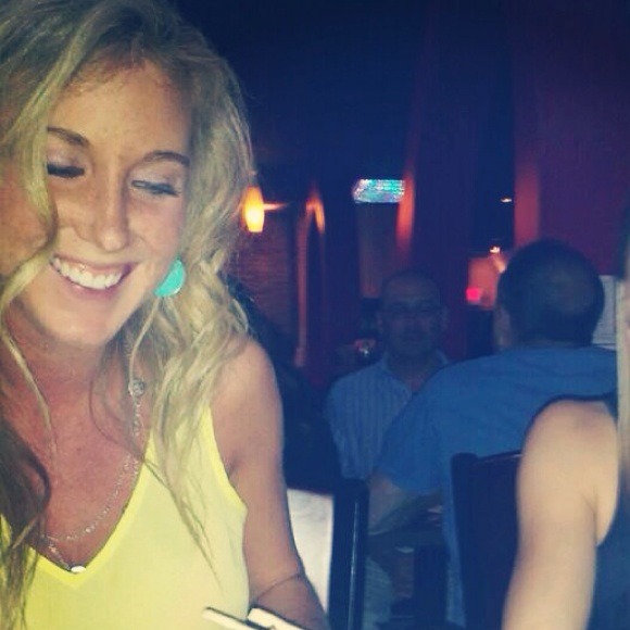 Profile Picture of Cassandra Aiken (@cmabby) on Poshmark