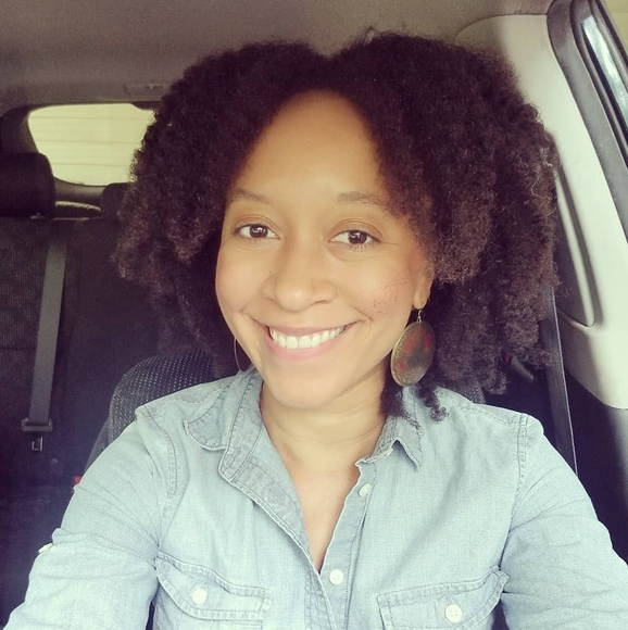 Profile Picture of Ora Bransford (@otravels) on Poshmark