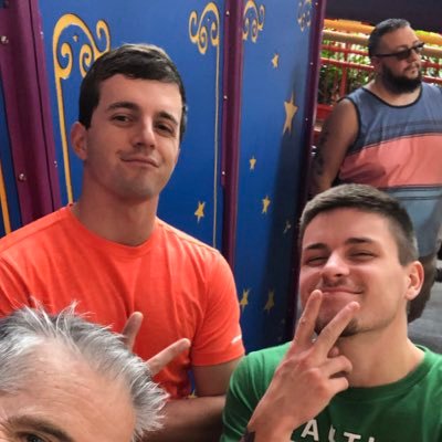 Profile Picture of Evan Dyer (@DatDudeED12) on Twitter