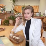 Profile Picture of Mila Bennett (@hans.piel.1) on Facebook