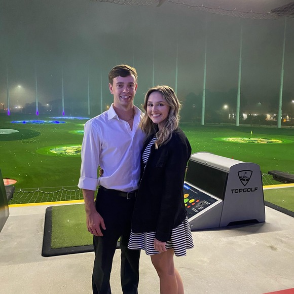 Profile Picture of Haley Stahl (@haley_luvsu) on Poshmark