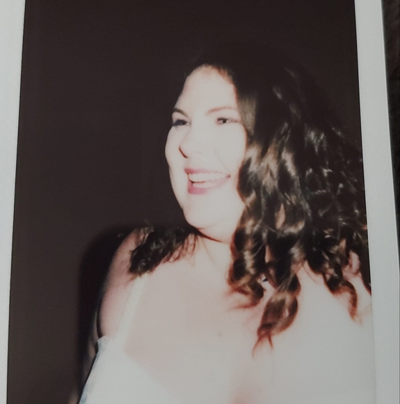 Profile Picture of Kaeli Faires (@bari13) on Poshmark