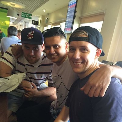 Profile Picture of Tom (@TheLeask) on Twitter