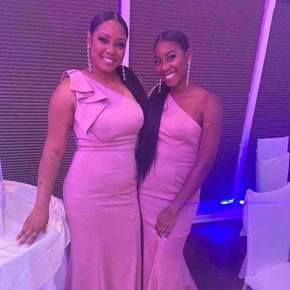 Profile Picture of Voniesha Jackson samuels (@abc102879) on Poshmark