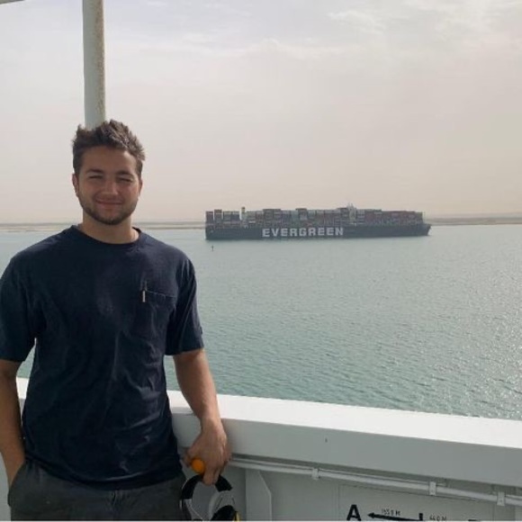 Profile Picture of Andrew Dreyfuss (@andrewdreyfuss) on Poshmark