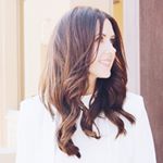 Profile Picture of Laura (@buynowbloglater) on Instagram
