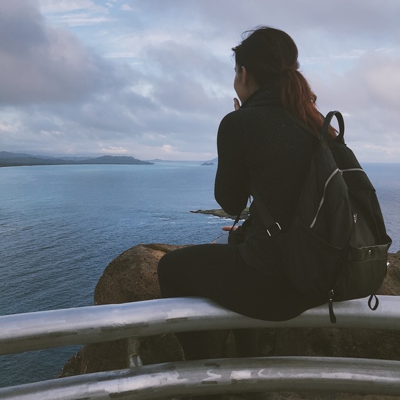 Profile Picture of Taryn Hale (@tarynh7) on Poshmark