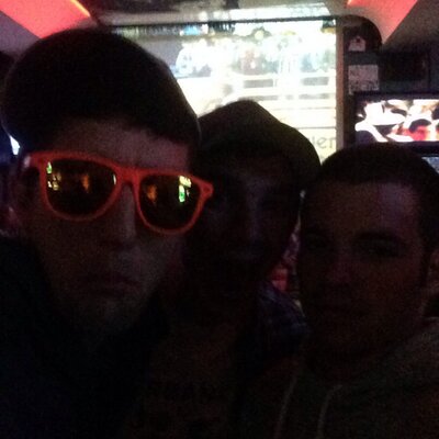 Profile Picture of John Elsenpeter (@johnnieexxtra) on Twitter